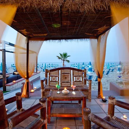 La Guirita Apartahotel