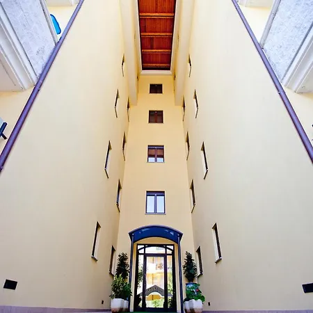 Lägenhetshotell La Guirita 4*