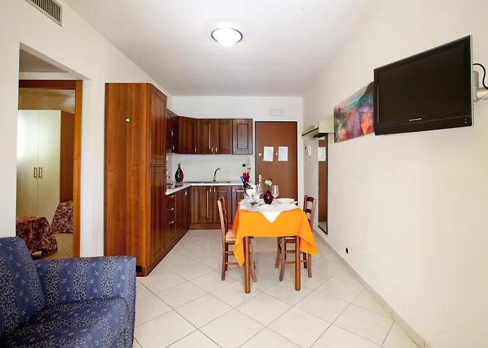 La Guirita Aparthotel 4*