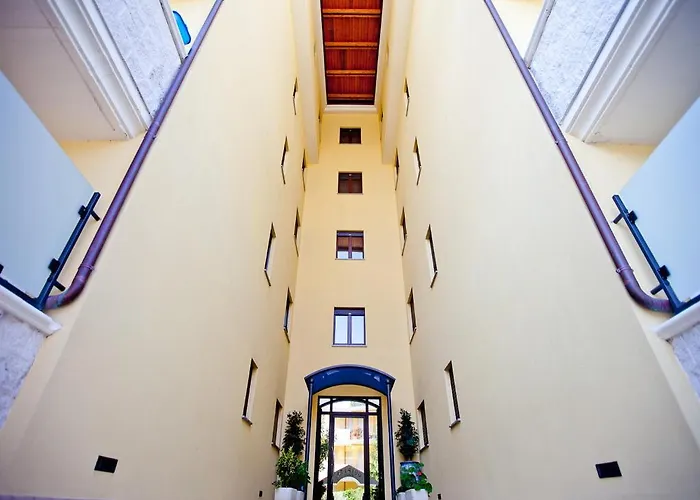 Aparthotel La Guirita 4*